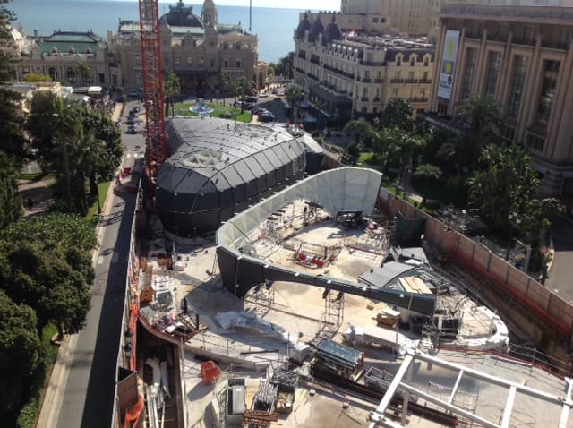 Estructura compleja en construcción